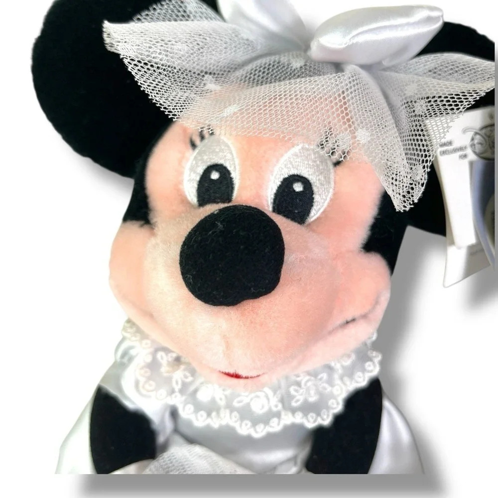 Disney Store Mickey & Minnie Mouse 12